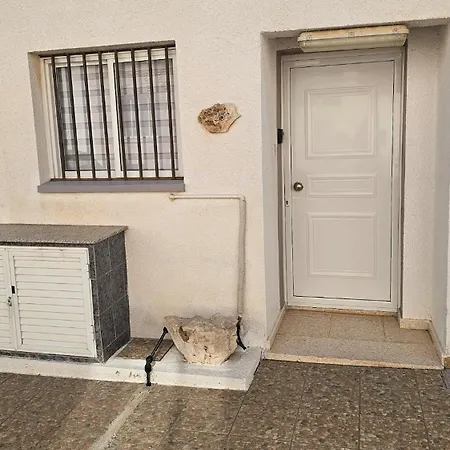 בית נופש Protaras 2 Bedroom House פאראלימני